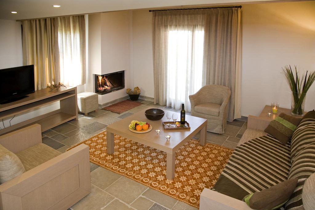 Guesthouse Vasiliki ستيني دهيرفيوس الغرفة الصورة